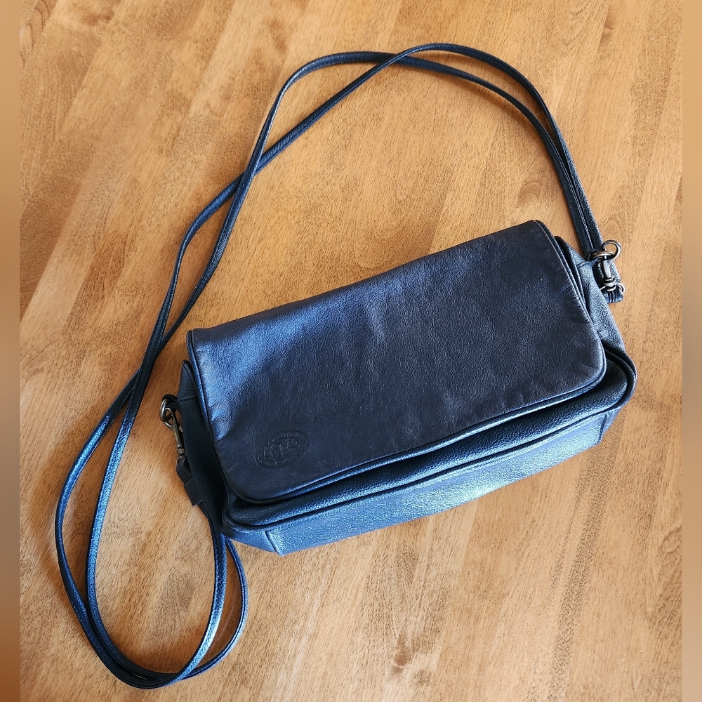 Stone Mountain Redwood Falls VINTAGE Deep Blue Soft Leather Crossbody Bag